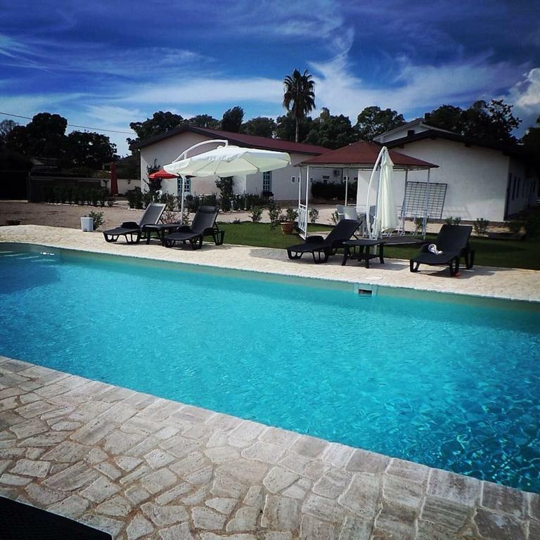 Oasi Di Francesca B&B Pontinia Bagian luar foto