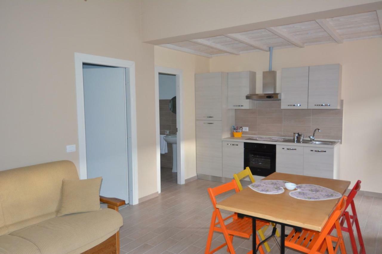 Oasi Di Francesca B&B Pontinia Bagian luar foto
